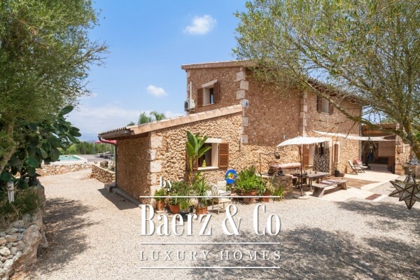 photo 4 Exceptional country house with amazing views