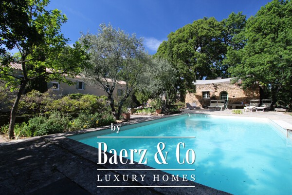 photo 25 Historic manor house overlooking Mont Ventoux