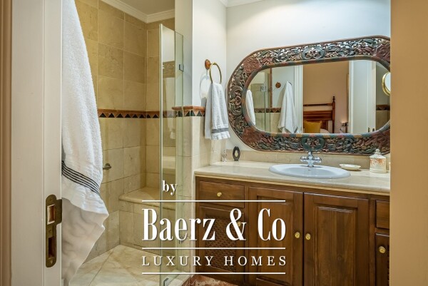 photo 25 Villa - Marbella East - Ref: 8192