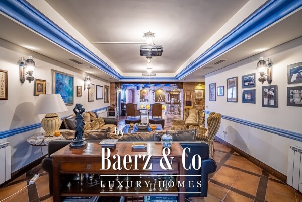 photo 29 Villa - Marbella East - Ref: 8192