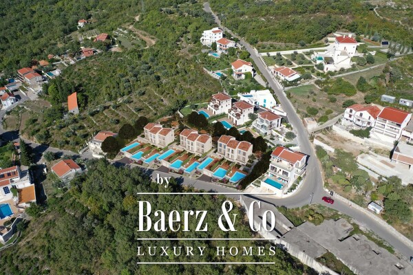 photo 7 Seaview Townhouse with Pool in Budva