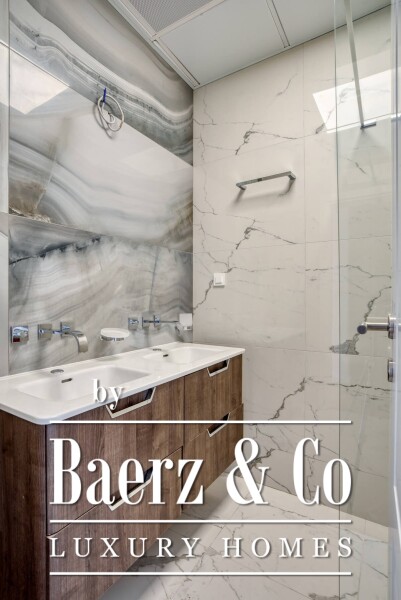 photo 10 Elegant Villa with Majestic Views, Pool, Gym & Sauna