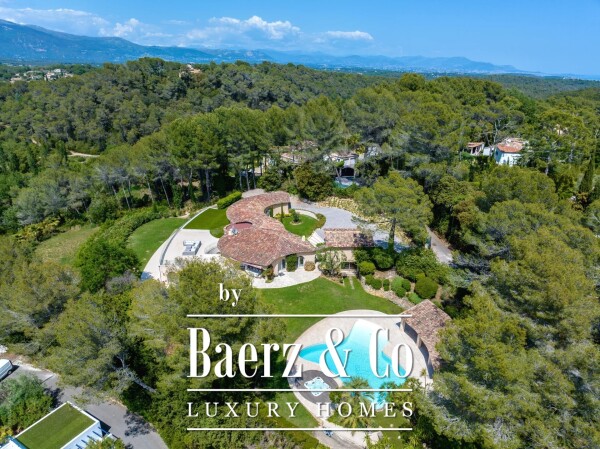 photo 3 Villa with view on Castelleras Castle