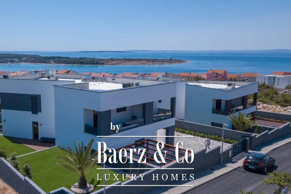 photo 33 Pag, Novalja, two luxurious modern villas with swimming pools