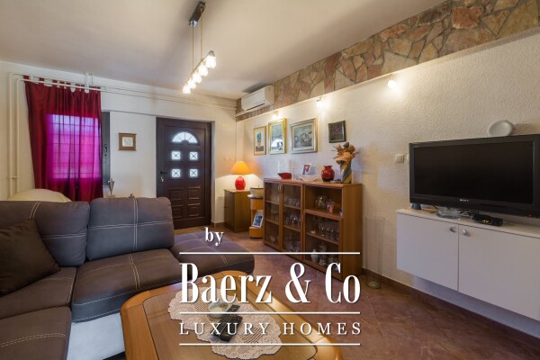 photo 20 Pula, Veli Vrh, wonderful villa plus 4 separated apartments and a pool