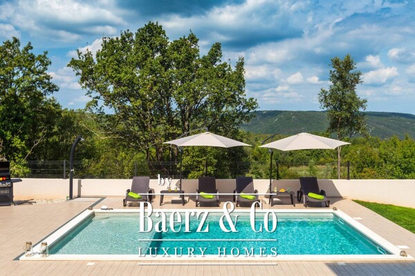 photo 10 Istria, Rakalj, beautiful villa with pool and sea view, 1000 m2 of land