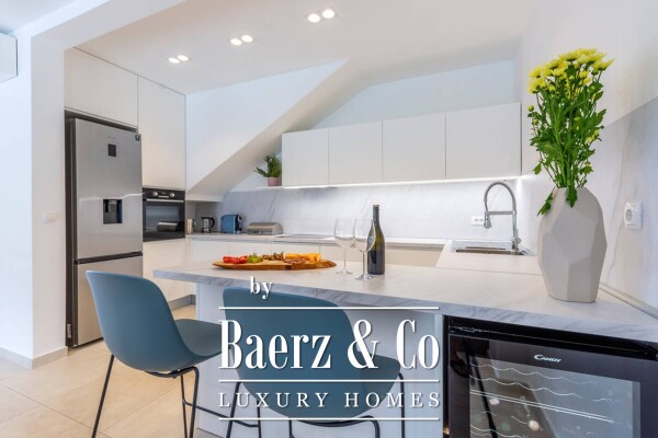 photo 5 Split - Žrnovnica, modern villa with pool and panoramic view