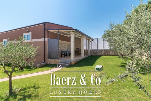 photo 22 Valtura, a luxury villa with a heated pool and a large garden, a rarity on the market