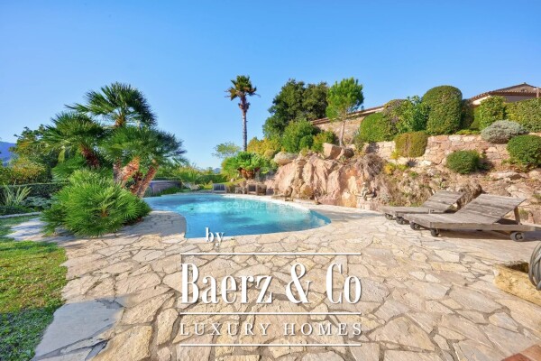 photo 5 Mandelieu's hill - Provencal-style villa - Sea view