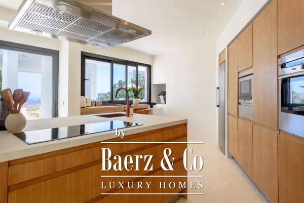 photo 22 Beautiful luxury home in Roca Llisa, Roca Llisa