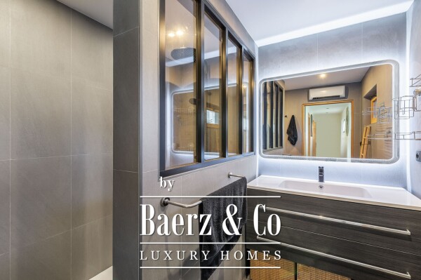 photo 7 Renovated Chalet - 3 Bedrooms - Mont Blanc views