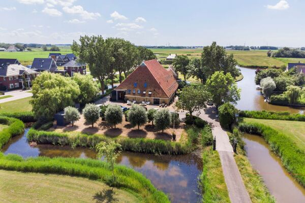 Video Achlumerdijk 133