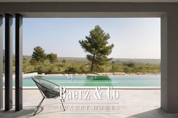 photo 2 Istria, Vodnjan, beautiful NKP villa 250 m2 on a large garden with a pool of 78 m2