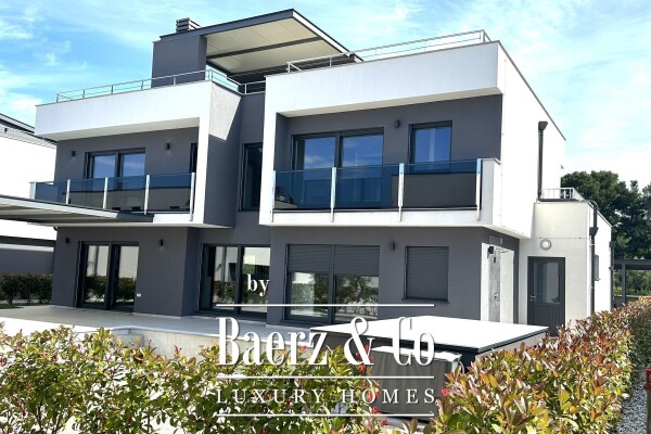 photo 1 Istria, Pomer: Exclusive Modern Villa 260 m2 with Pool and Sea View, 400m from Coast