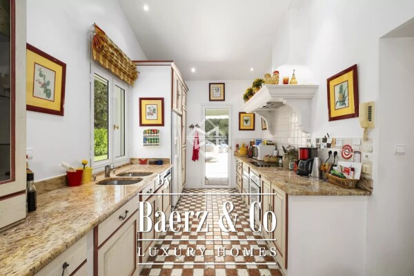 photo 7 Walking distance from the village