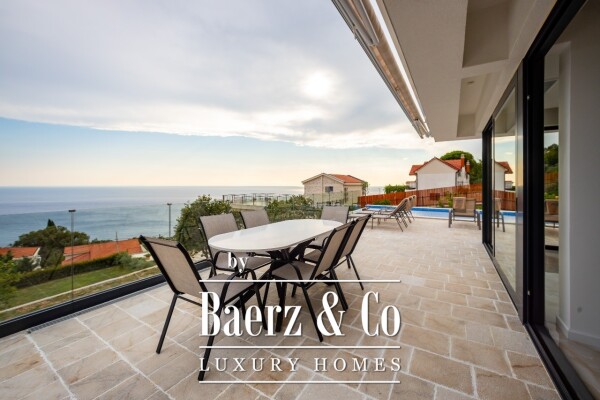 photo 7 Luxury Villa with Seaview in Budva