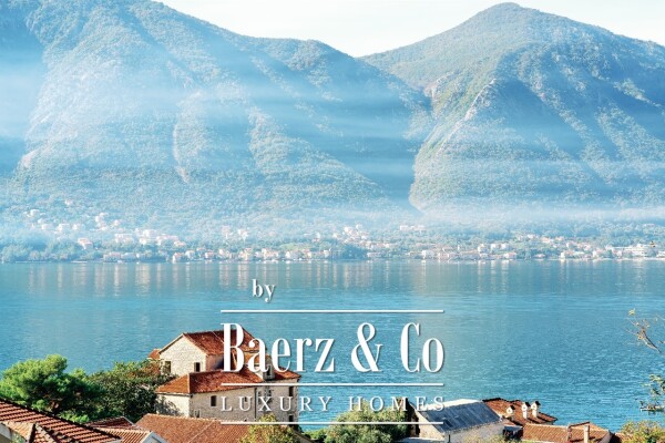 photo 4 Luxury Seaview Villa with Pool in Kotor