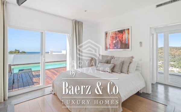 photo 4 Beautiful luxury home in Cala moli