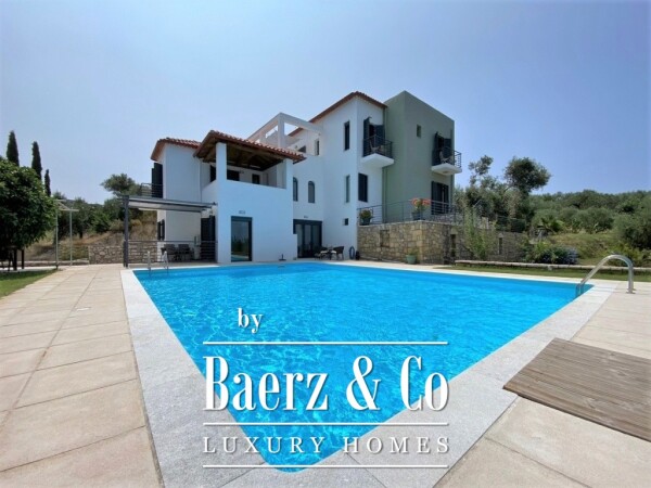 photo 13 (For Sale) Residential Villa || Messinia/Kalamata - 221 Sq.m, 5 Bedrooms, 975.000€