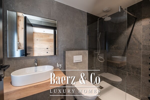 photo 13 SPLENDID FULLY RENOVATED CHALET WITH INDOOR SWIMMING POOL