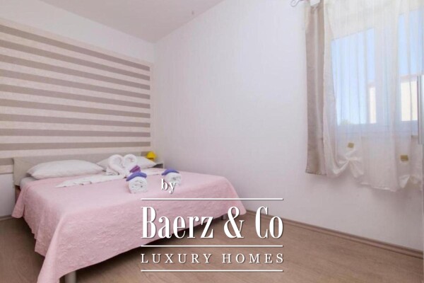 photo 10 Šibenik area, house with swimming pool, 6 rooms on two floors, 285 m2