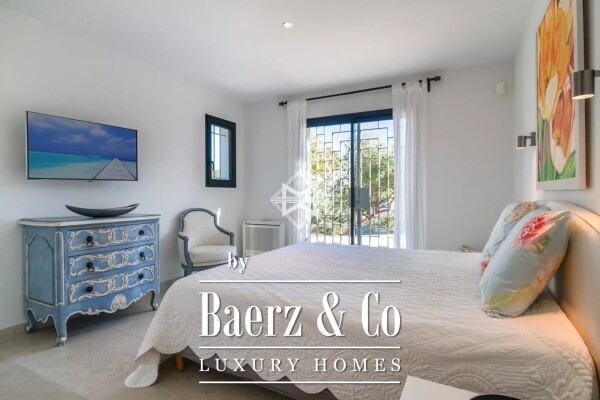 photo 10 Luxury villa - Beautiful open view over the sea and the surrounding nature