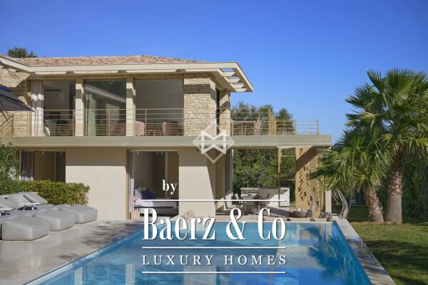 photo 5 Property in a domain with sea view at walking distance from the beach