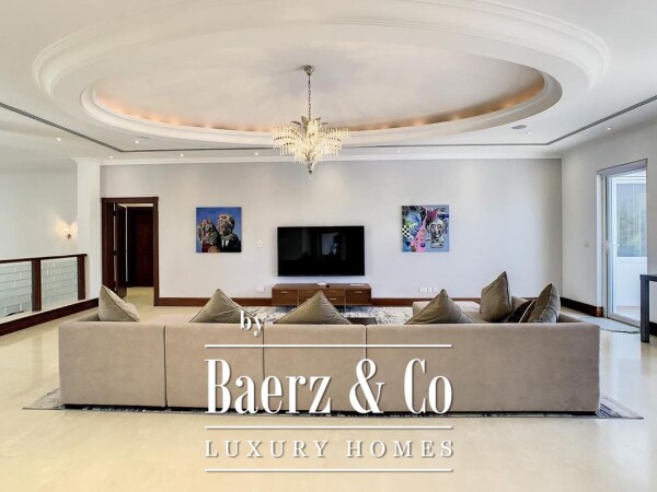 photo 10 Corner Golf Course View Vacant Mansion