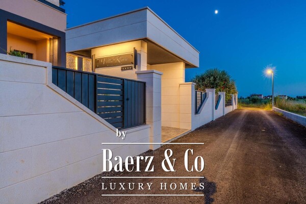 photo 11 Zadar, Privlaka, modern house with swimming pool and auxiliary facility