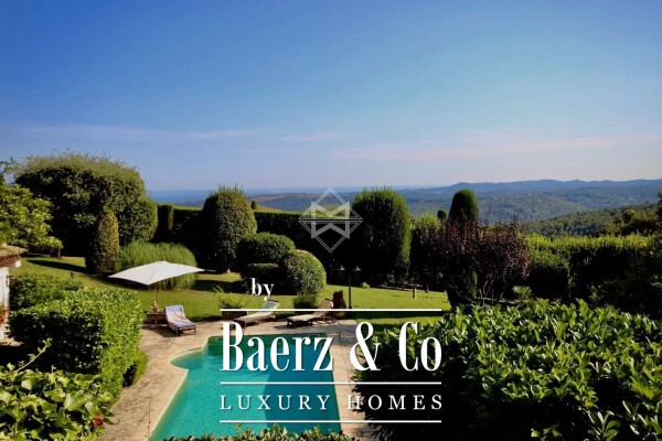 photo 2 Provençal house with sea view in sought-after estate