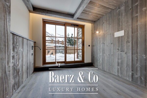 photo 8 4-BEDROOM APARTMENT