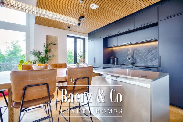 photo 7 Top Floor Duplex with Stunning Views of Île Seguin