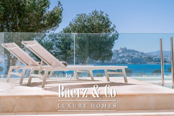 photo 3 Beautiful luxury home in Talamanca, Talamanca