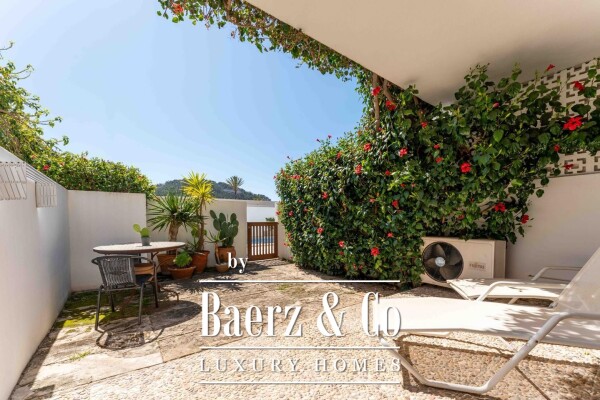 photo 3 Charming two-story apartment with a flowered terrace and views of the Port d'Andratx Sailing Club