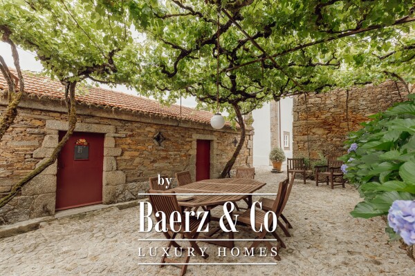 photo 14 Magnificent Manor House with winery