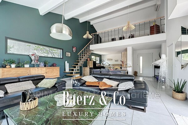 photo 7 Beautiful contemporary villa with pool and summer kitchen