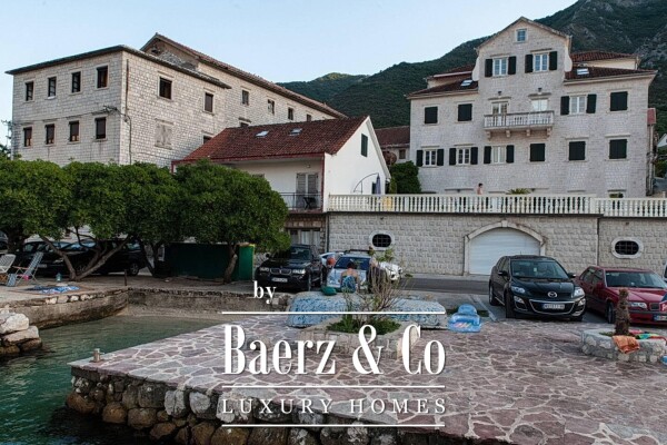 photo 2 Seaside Apartment in Kotor Municiplaity in a Historical Palace