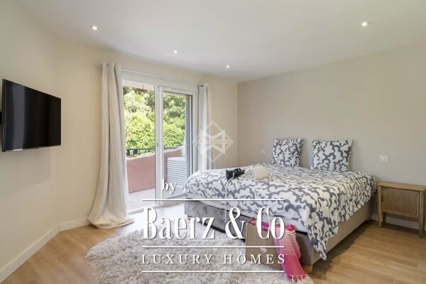 photo 7 2-Bedroom Apartment in the Heart of Port la Galère