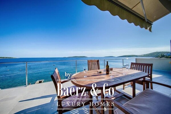 photo 7 Vis first row by the sea modern house 275 m2 net floor area on a 584 m2 plot