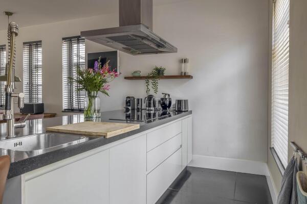 photo 10 Schadewijkstraat 29