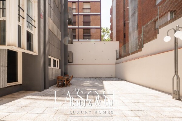 photo 22 Barcelona, Les Tres Torres