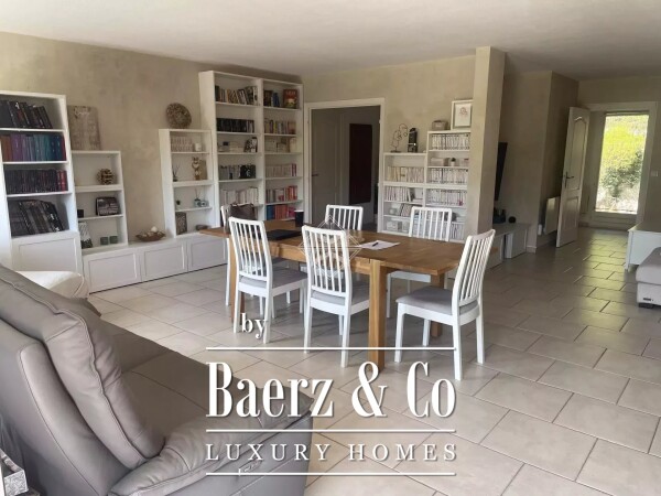 photo 3 Near Valbonne, in an closed estate