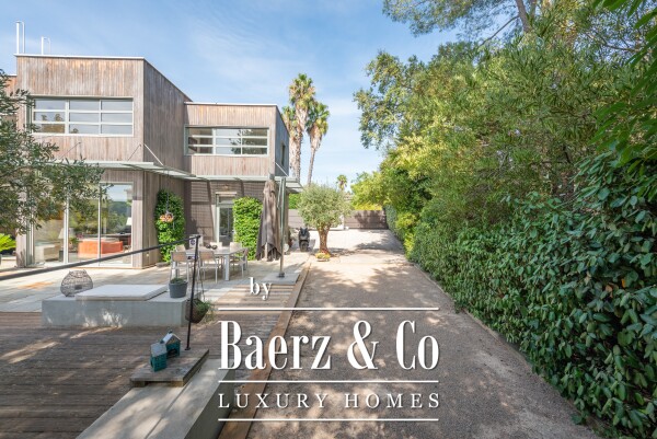 photo 13 Exceptional architect-designed villa for sale in Saint-Raphaël - 183 m² with swimming pool and terrace,