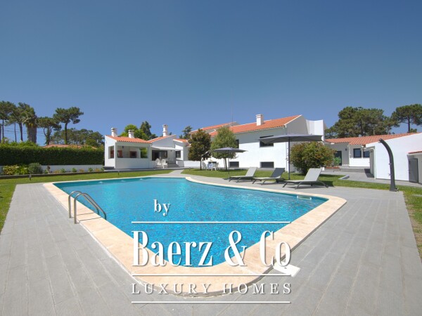 photo 1 Exceptional property between ocean and golf a few steps from Lisbon