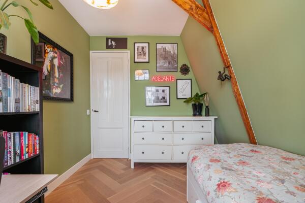 photo 41 Sarphatistraat 568