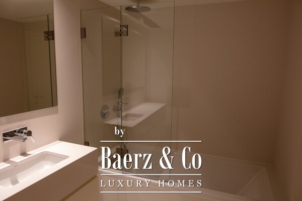 photo 15 A beautiful  three bedroom  with views of Bolhão Market