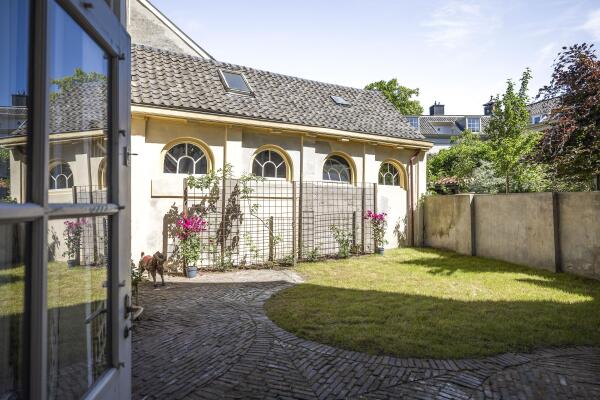 photo 40 Zaadmarkt 93