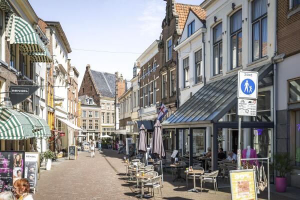 photo 52 Zaadmarkt 93