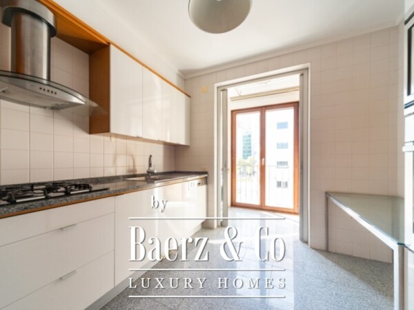 photo 7 T3, with condominium garden, garage and doorman