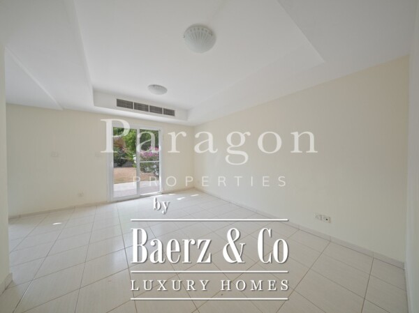 photo 11 Great Condition | Vacant | Close to Pool and Park